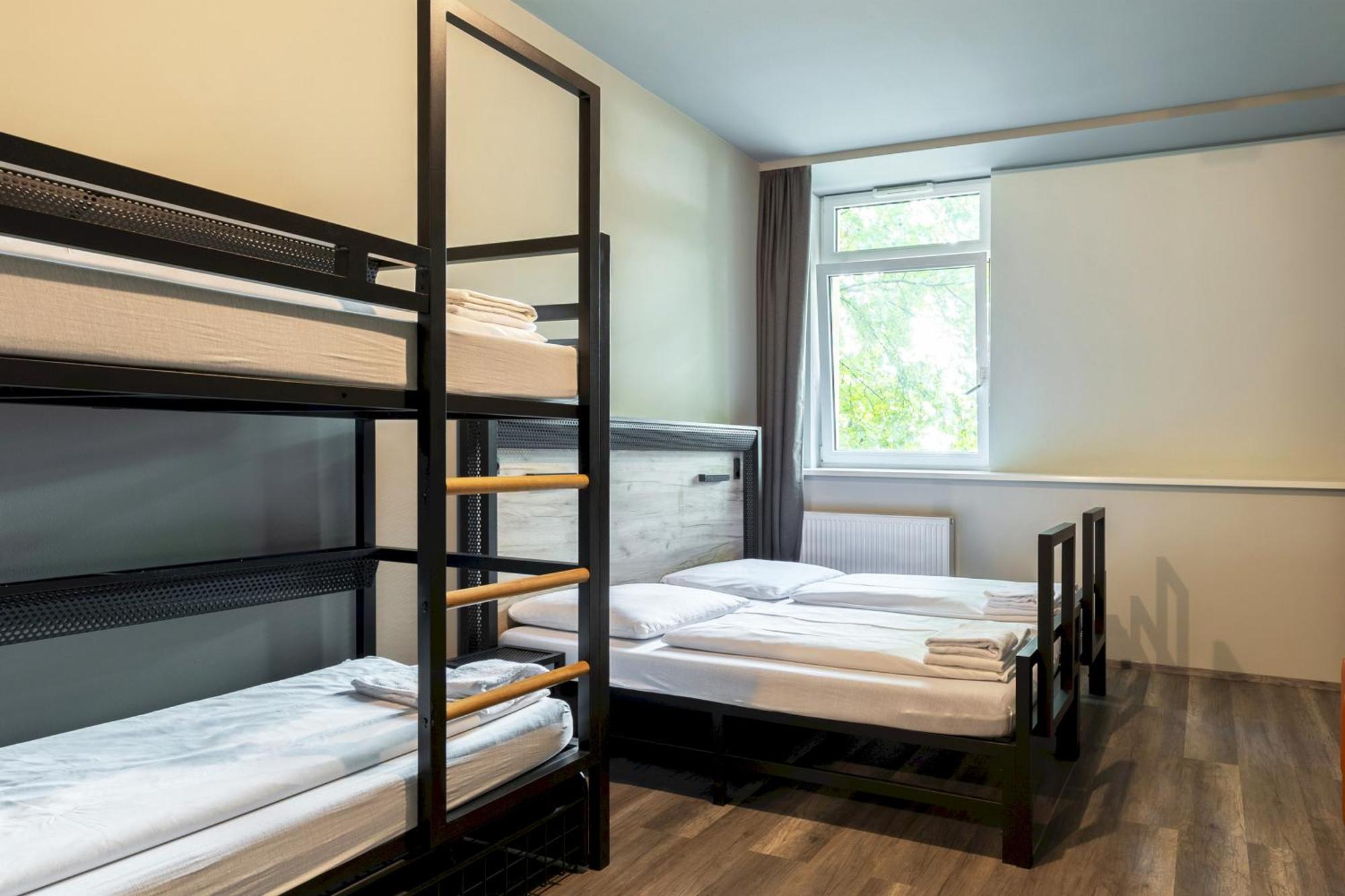 Quadruple Room,1549444726:JPEG